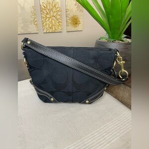 💯 authentic Coach Mini Signature satchel